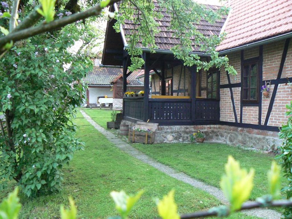 Gasthaus Country House Stoljetna Vila Seona Exterior foto