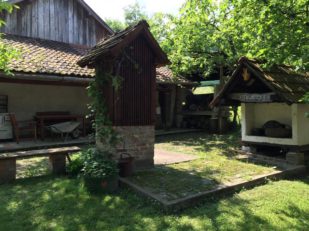 Gasthaus Country House Stoljetna Vila Seona Exterior foto